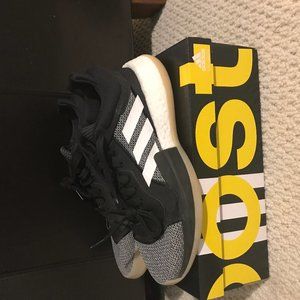 Marquee boost low basketball shoes